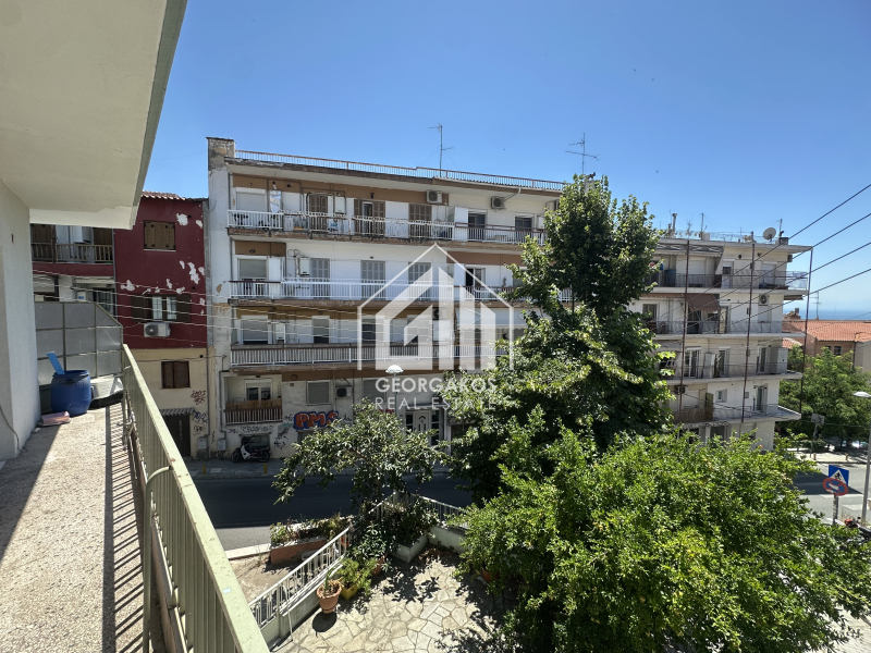 property-img